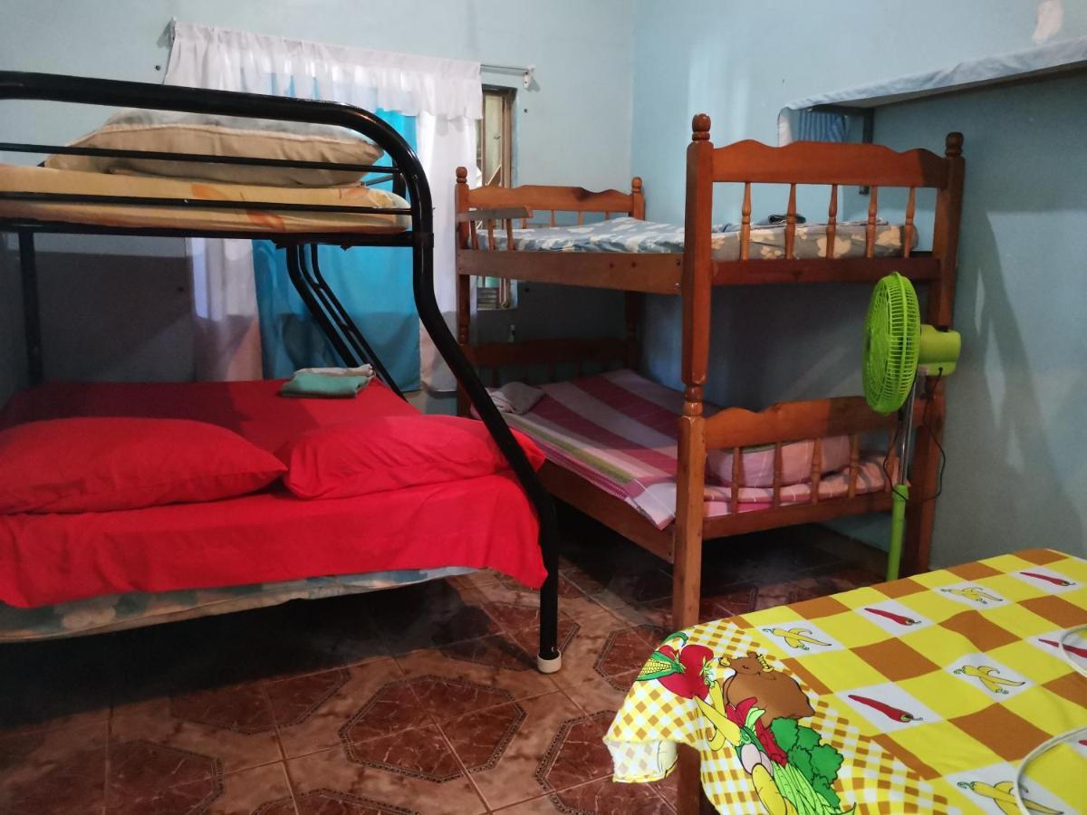 Puerto Viejo de Talamanca Cabinas Mitchaelle'S מראה חיצוני תמונה