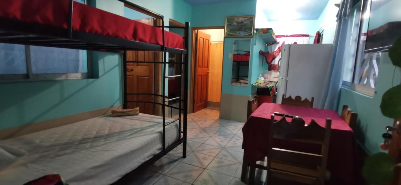 Puerto Viejo de Talamanca Cabinas Mitchaelle'S מראה חיצוני תמונה